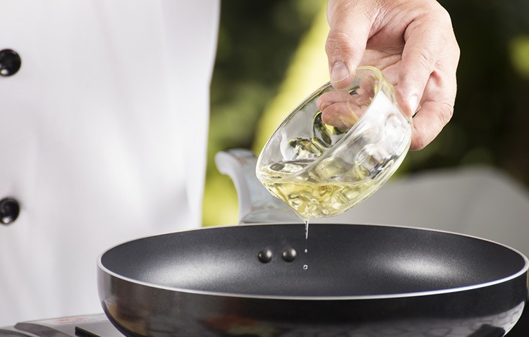 La alimentación no provoca ni protege frente al cáncer