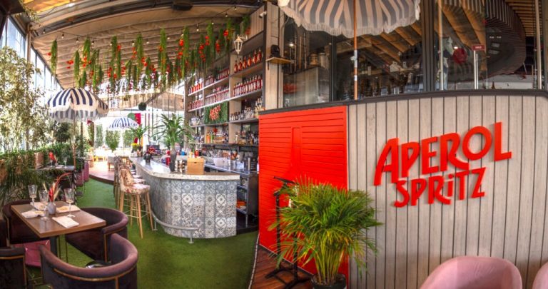 Bámbola: la nueva spritzería que trae el encanto del verano italiano a Bogotá