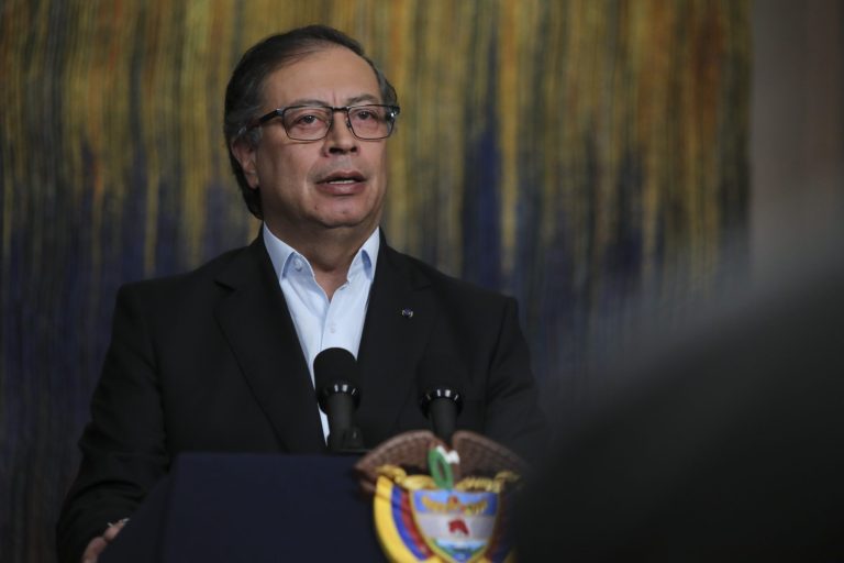 Hoy la democracia se pronunció y es nuestro deber acatar la voz del pueblo: Petro