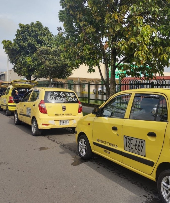 A fin de mes taxistas recibirán subsidio de gasolina