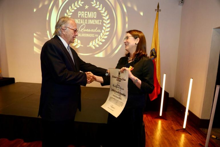 Premian al Instituto Nacional de Cancerología por su legado histórico en el país