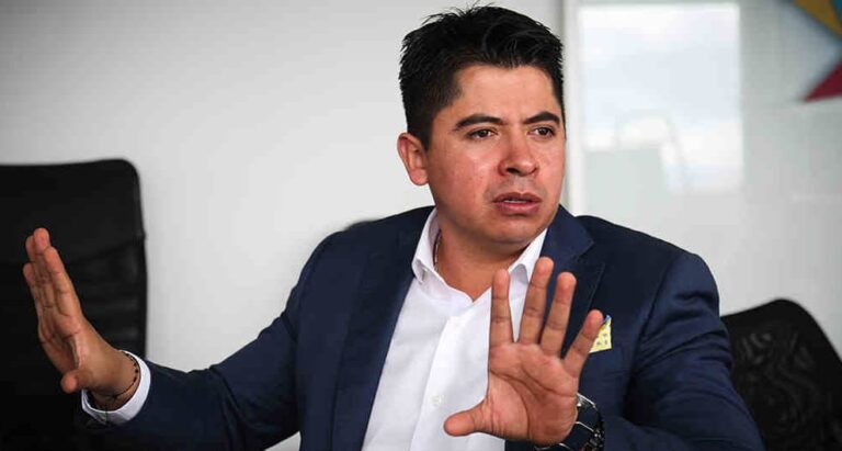 «Si el Gobierno no es capaz de hacer mayoría, es mejor soltar las reformas»: Ariel Ávila